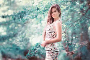 HD Girl Nature Background