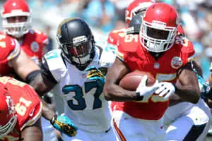 Kansas City Chiefs 4K Protecting The Ball