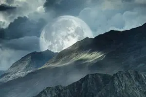 Nature 4k Full Moon