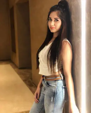 Tender Gaze Jannat Zubair